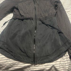 Lululemon Women’s reversible jacket